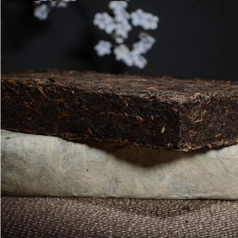 Yunnan Boiled Tea Pu'er Black 250g Yiwu Old Tree Puerh Mature Brick-