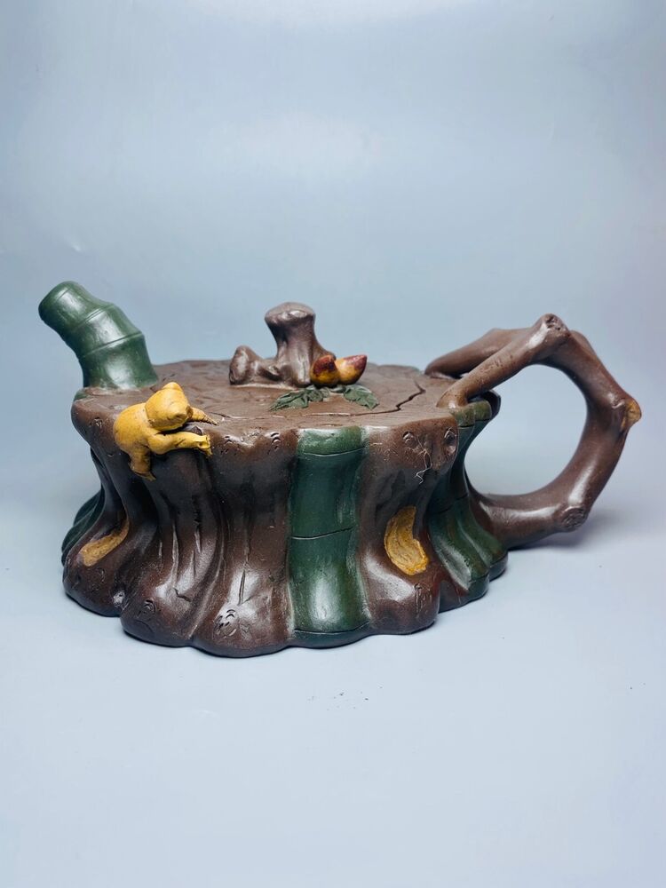 Chinese Yixing Zisha Clay Handmade Exquisite Teapot（灵猴献寿 底款：蒋蓉）