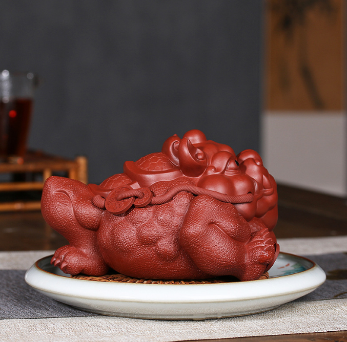 Yixing purple sand tea pet large general toad three legged Golden Toad ornament