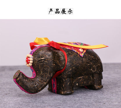 Ruyi Auspicious Craft Tea Three-dimensional Tea Carving Small Elephant Ornaments