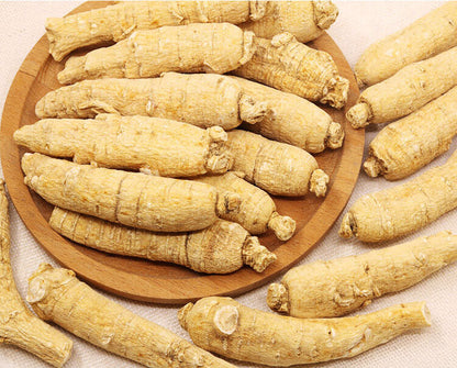 100% natural 6-year-old American ginseng roots grow into large ginseng roots-