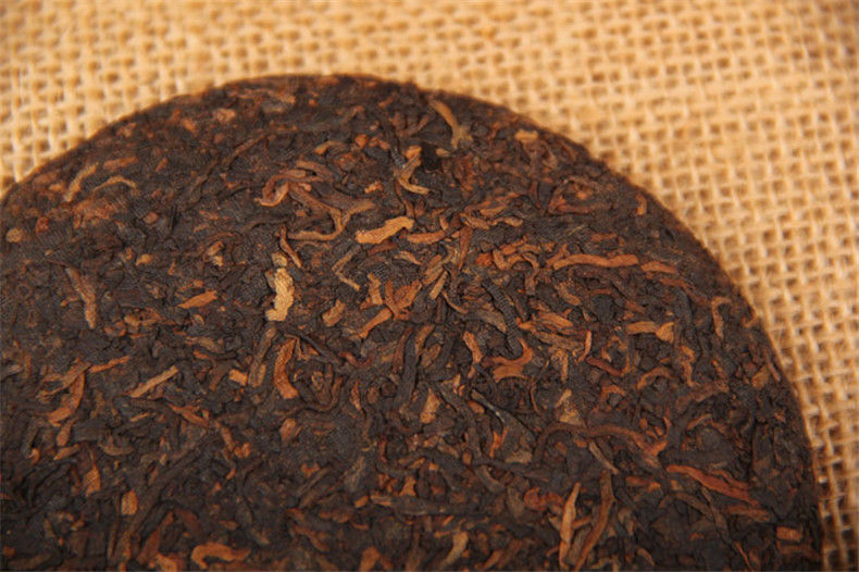 Ecology Shoots Golden Bud Pu-Erh Tea Cake Yunnan Boiled Black Tea100g-