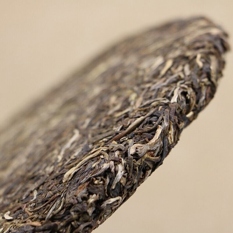 2020 Yunnan LAO TONG ZHI 201 Old Comrade 7548 Pu-erh Tea Cake RAW puer tee 357g