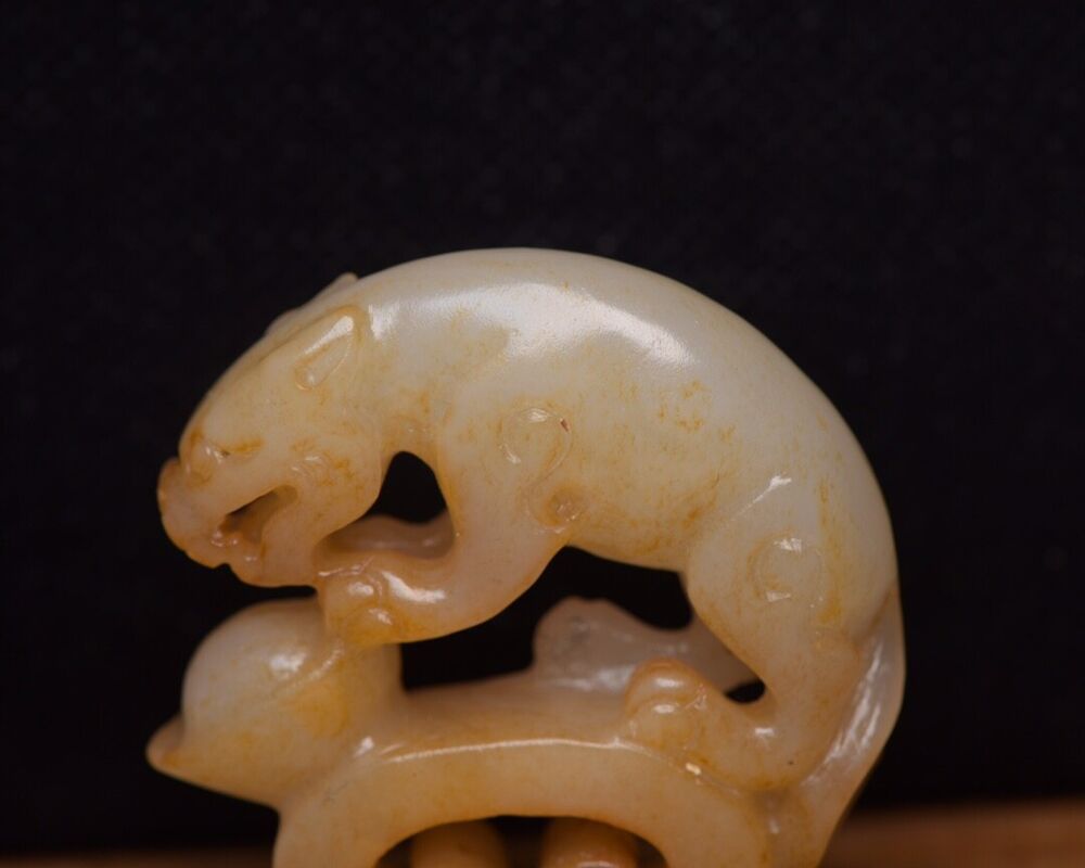 Old Peking Chinese Hetian Jade Carved Auspicious Beast Statue Fine Figurines Art