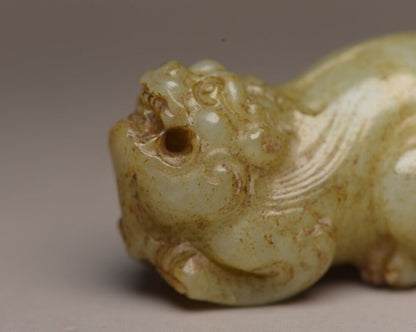Chinese Vintage Antique Hetian Jade Carved Auspicious Beast Statue Lucky Pendant