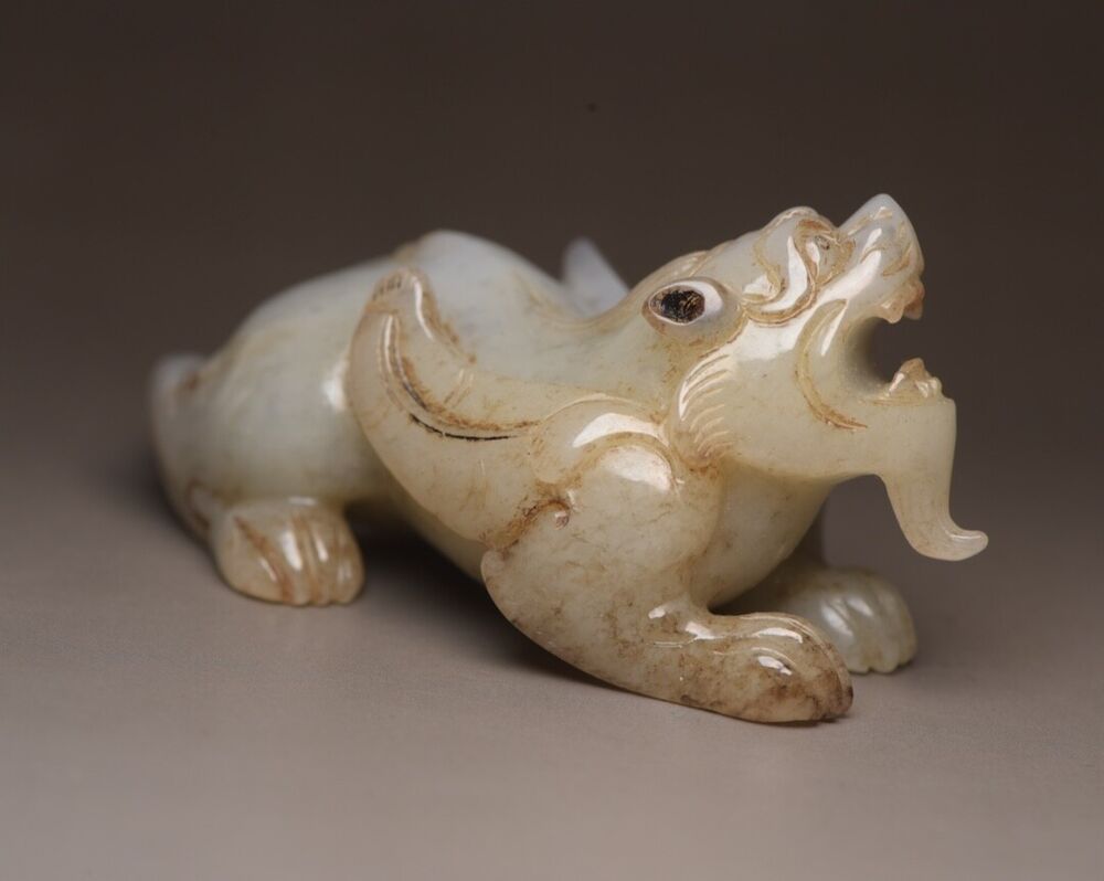 Chinese Antique Hetian Jade Carving Beast Statue Exquisite Unique Wonderful Art