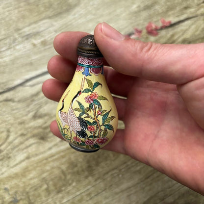 Old Beijing Chinese Cloisonne Snuff Bottle Enamel Painted Crane Bird Collection