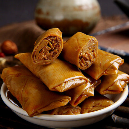 张飞夹心豆卷香菇豆腐干零食 Zhang Fei Stuffed Bean Roll Dried Mushroom Bean Curd Snacks