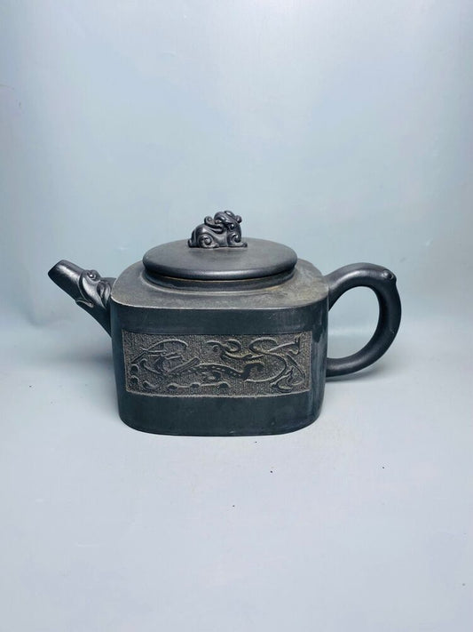 Chinese Yixing Zisha Clay Handmade Exquisite Teapot （四方瑞兽 底款：方开明）