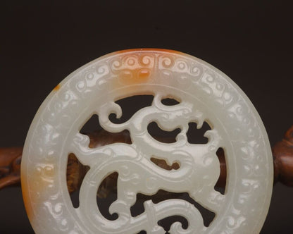 Chinese Beautiful Natural Hetian Jade Hand Carving Dragon Statue Pendant Jewelry