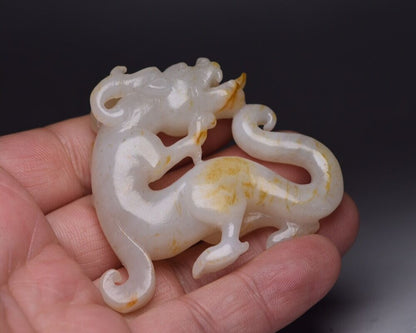 Chinese Top Natural Hetian Jade Carved Exquisite Fierce Dragon Statue Figurines