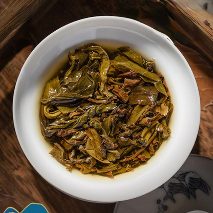 357g Raw Puerh Tea Cake Laobanzhang Pu-erh Shengcha 2013 Year Spring Pu'er Tea