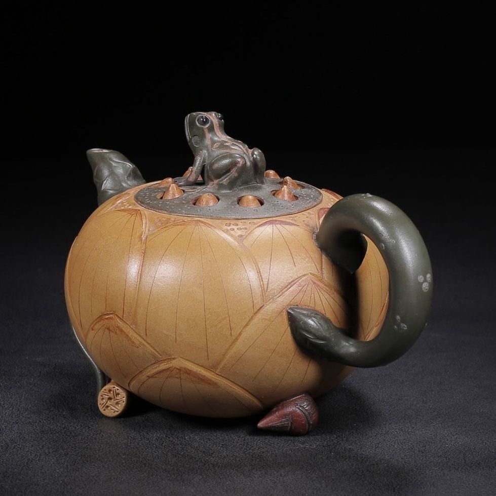 Vintage Chinese Yixing Purple Clay Teapot Zisha Ceremony Nice Frog Lotus Teaware