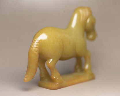 Top Chinese Natural Hetian Jade Carved Exquisite Horse Statue Collection Artwork