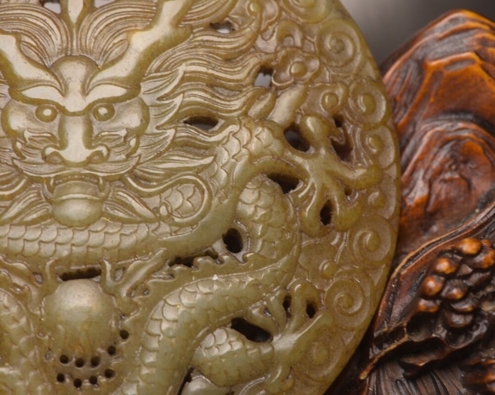 Chinese Natural Hetian Jade Carving Dragon Statues Exquisite Sculpture Art Rare