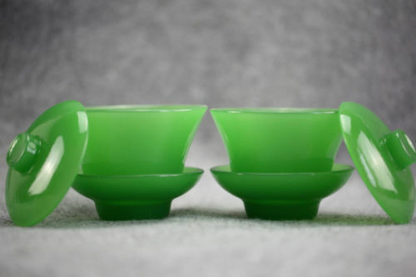 A PAIR CHINESE EXQUISITE HANDMADE WORK BEYOND COMPAR DELICATE JADE TEACUP