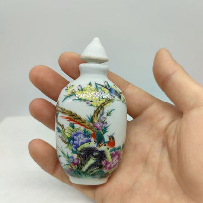 Chinese Vintage Porcelain Snuff Bottles Exquisite Painted Flowers And Birds Art
