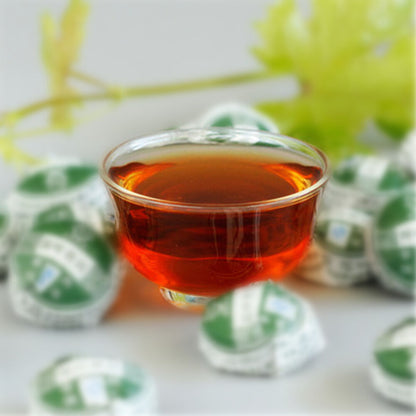 Black Tea Tuo Puer Tea Chinese Healthy Beverage Ripper Lotu Leaf Yunnan-