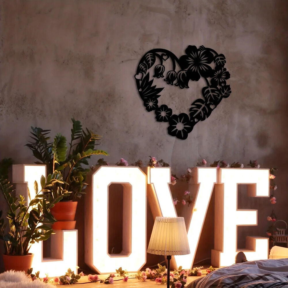 Metal Heart Garland Sign Metal Wall Decor, Black Modern Beautiful Heart