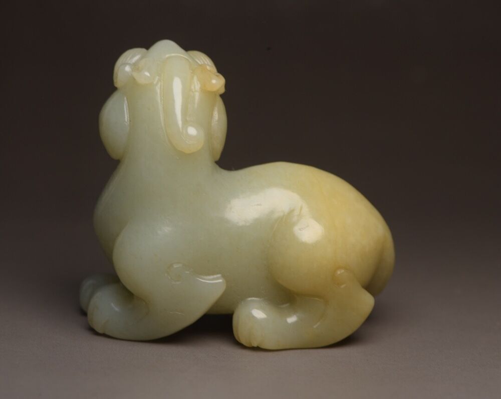 Chinese Old Natural Hetian Jade Hand Carved Nice Unicorn Statue Figurines Rare