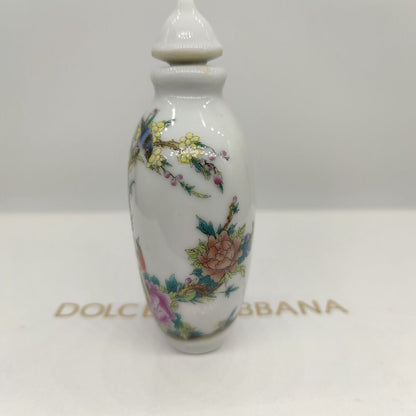 Chinese Vintage Porcelain Snuff Bottles Exquisite Painted Flowers And Birds Art