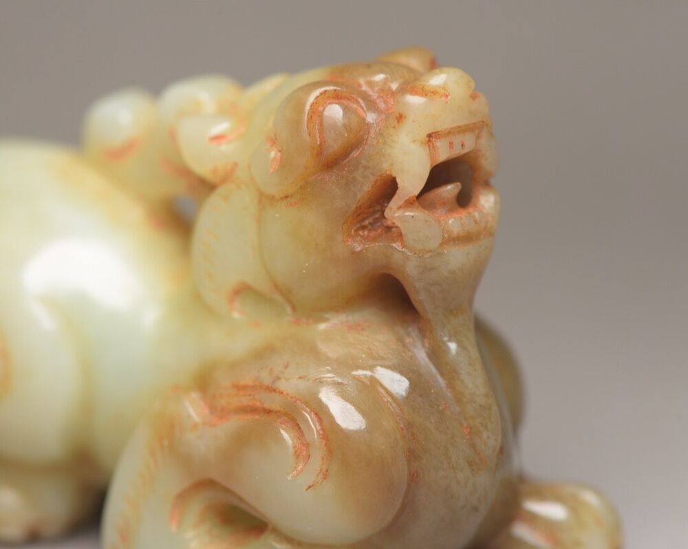 Chinese Antique Hetian Jade Carved Exquisite Unicorn Statue Figurines Ornaments