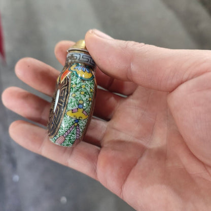 Chinese Porcelain Snuff Bottle Important Ceramics Works Of Art Gilding Painting