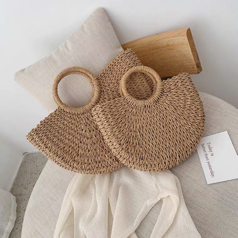 Handmade Bags Pompon Beach Weaving Straw Bag Wrapped Beach Moon Shaped Purses