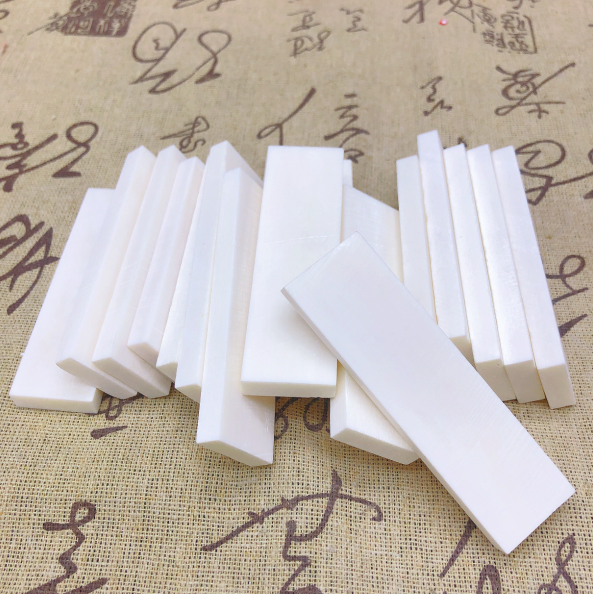 10pcs Various Sizes Natural Buffalo Bone Flat Blank Slice Description