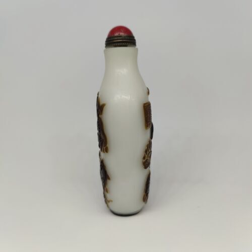 chinese carved statue peking glass snuff bottle glazed Cameo White black kylin