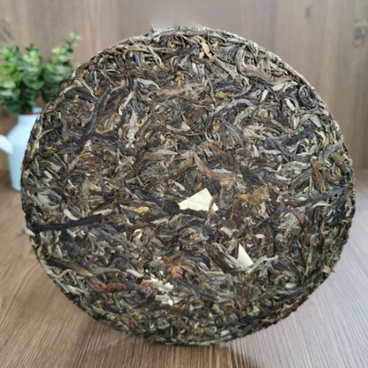 357g Laobanzhang Pu-erh Raw Tea Cake Puerh Tea Yunnan Menghai Pu'er Tea Benefits