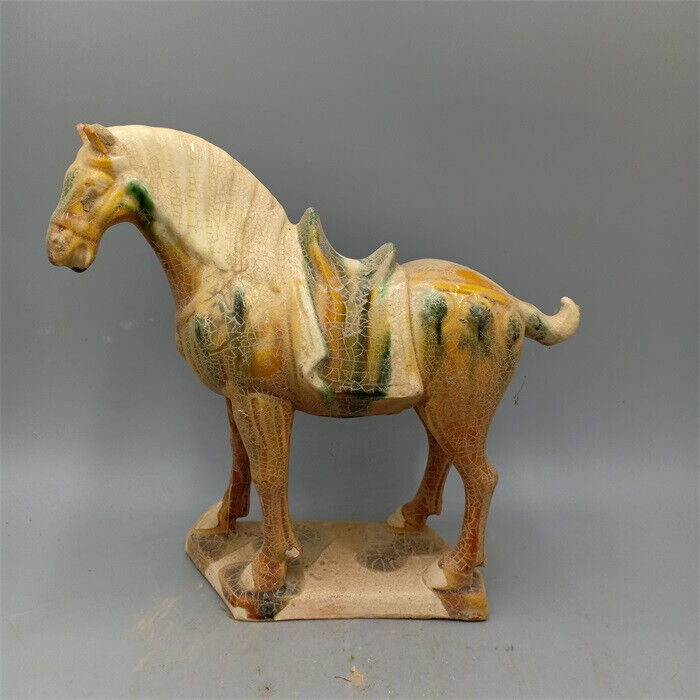 Chinese three-color yellow glazed chariot imitating the Tang Dynasty