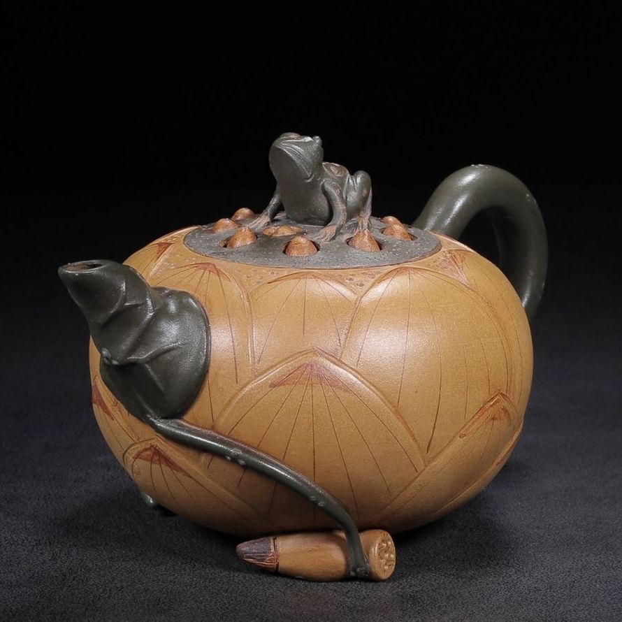 Vintage Chinese Yixing Purple Clay Teapot Zisha Ceremony Nice Frog Lotus Teaware