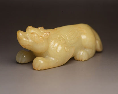 Chinese Natural Hetian Jade Carving Beast Statue Nice Figurines Collection Rare