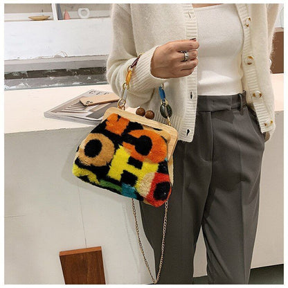 Clip Plush Handbag Acrylic Chain Shoulder Crossbody Bag Clutch 24*20*11 CM Hasp