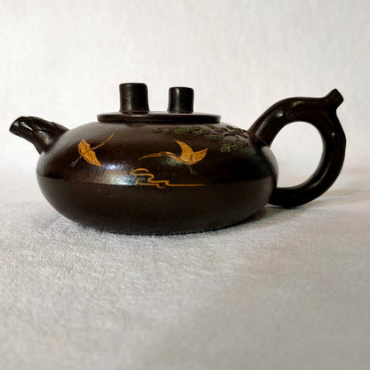 Chinese Yixing Zisha Clay Handmade Exquisite Teapot （松鹤延年 底款：周桂珍）