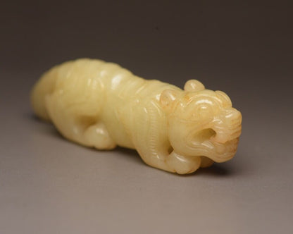 Chinese Natural Hetian Jade Carving Fierce Tiger Statue Exquisite Figurines Rare