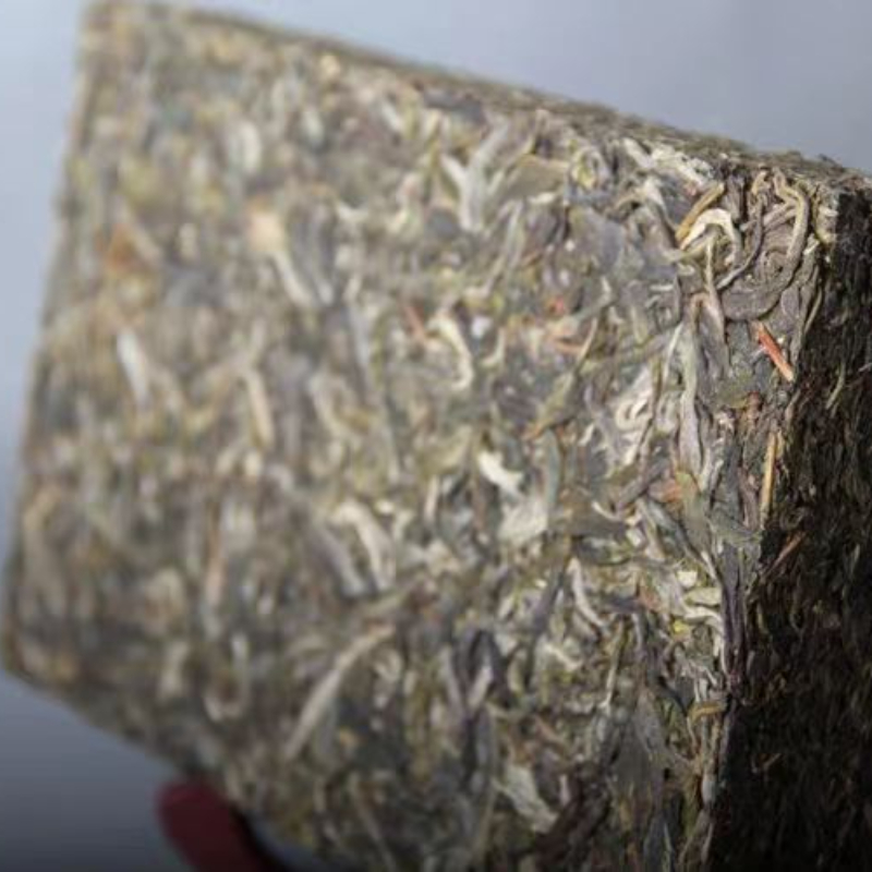 1000g Yiwu Puerh Raw Tea Brick Yunnan Old Tree Pu-erh Tea Chinese Puer Green Tea