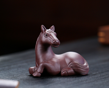 Yixing handmade purple sand sculpture tea tray decoration tea pet horse