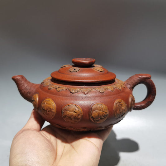 Chinese Yixing Zisha Clay Handmade Exquisite Teapot （十二生肖壶 底款：顾景舟)