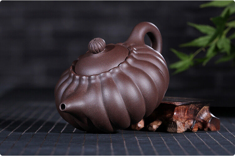 Chinese Yixing Zisha Clay Handmade Exquisite Teapot