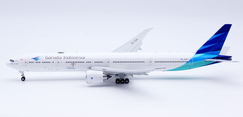 1:200 JC Wings Garuda Indonesia BOEING B777-300ER Flap Down Plane Diecast Model