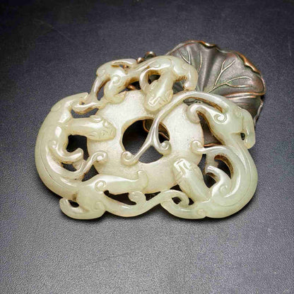 Chinese Natural Hetian Jade Hand-carved Exquisite Dragon Pendant 31181