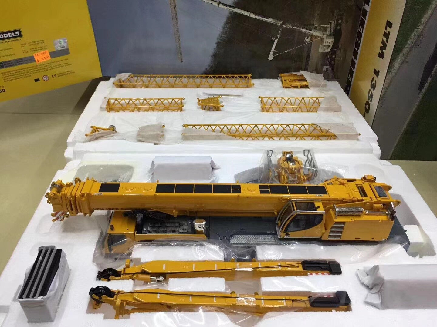 1:50 Liebherr LTM1350-6.1 Crane Constuction Machine Equipment Diecast Model