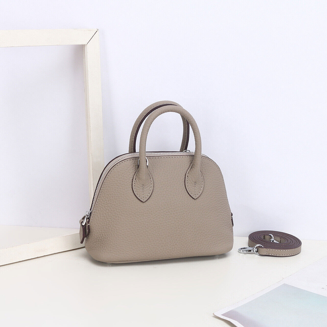 Women's Mini Bag Genuine Leather Shell-Shaped Handbag Luxury Bag Crossbody Purse