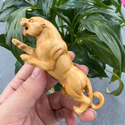 4in Thuja Wood Leopard Carving Solid Wood Handheld Decor Sculpture