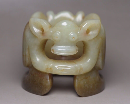 Chinese Natural Hetian Jade Hand Carving Exquisite Statue Unique Wonderful Art