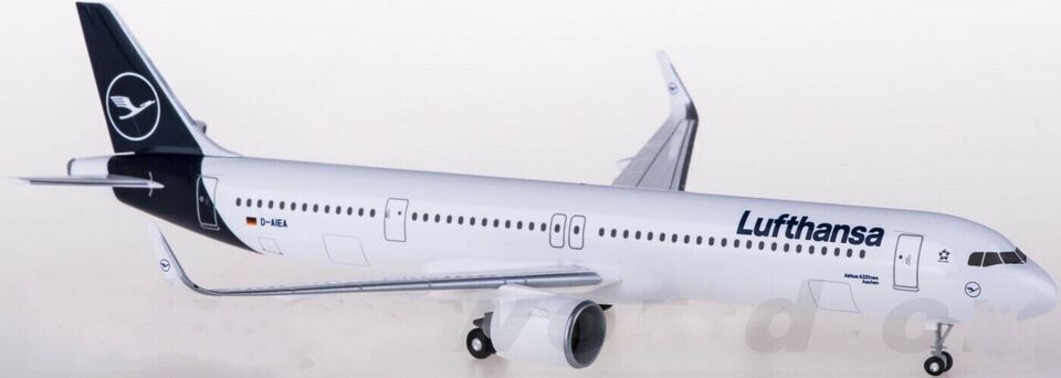 1:200 Hogan Lufthansa AIRBUS A321neo Passenger Airplane ABS Plastic Plane Model