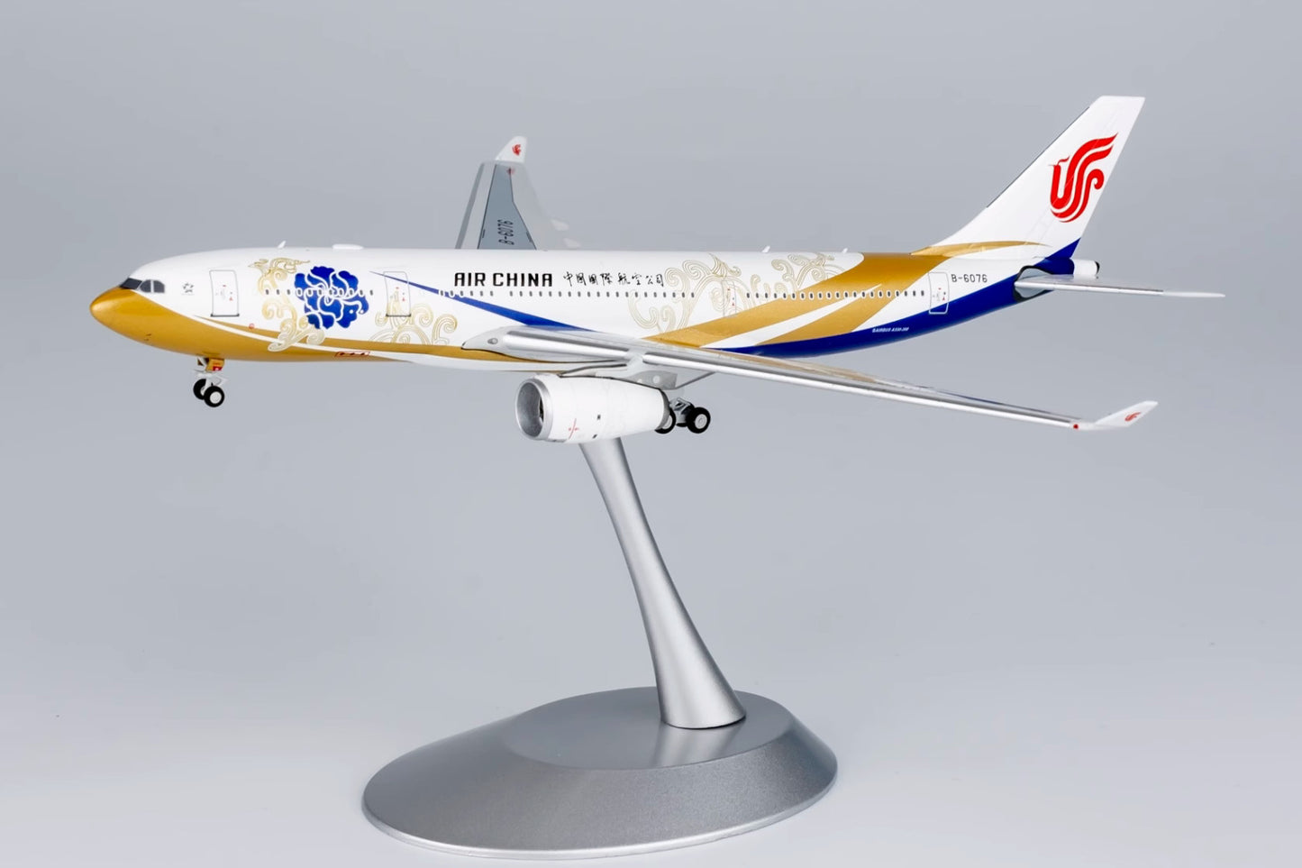 1:400 NG Model AIR CHINA AIRBUS A330-200 Passenger Plane Diecast Aircraft Model