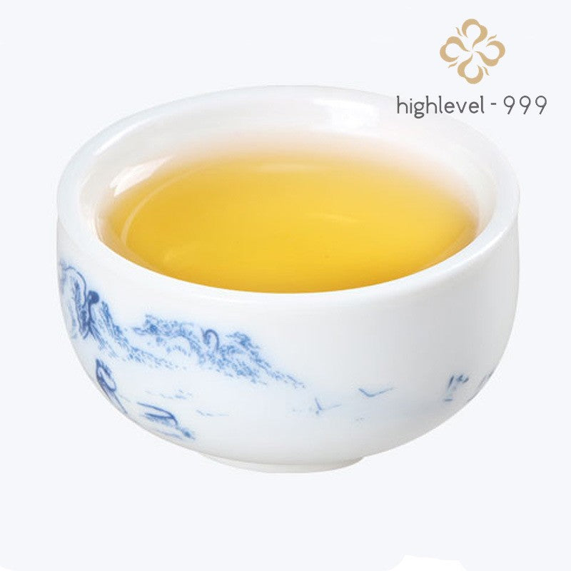 257g 2018 White Tea Cake Shoumei Gongmei Fuding Sun‑Dried Aged Compressed Tea